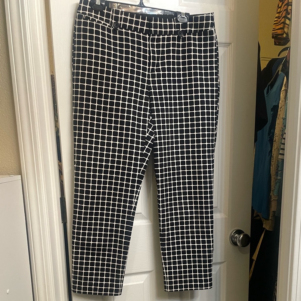 Banana Republic Black and White Patterned Cigarette Pants